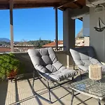 Rock State View - Unique Overlooking Meteora Flat Apartment Kalambaka