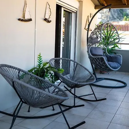 Rock State View - Unique Overlooking Meteora Flat アパート カランバカ