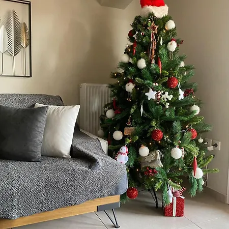 Rock State View - Unique Overlooking Meteora Flat