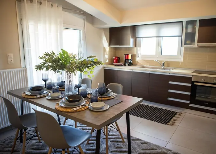 Rock State View - Unique Overlooking Meteora Flat カランバカ