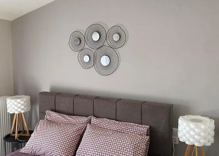 Rock State View - Unique Overlooking Meteora Flat